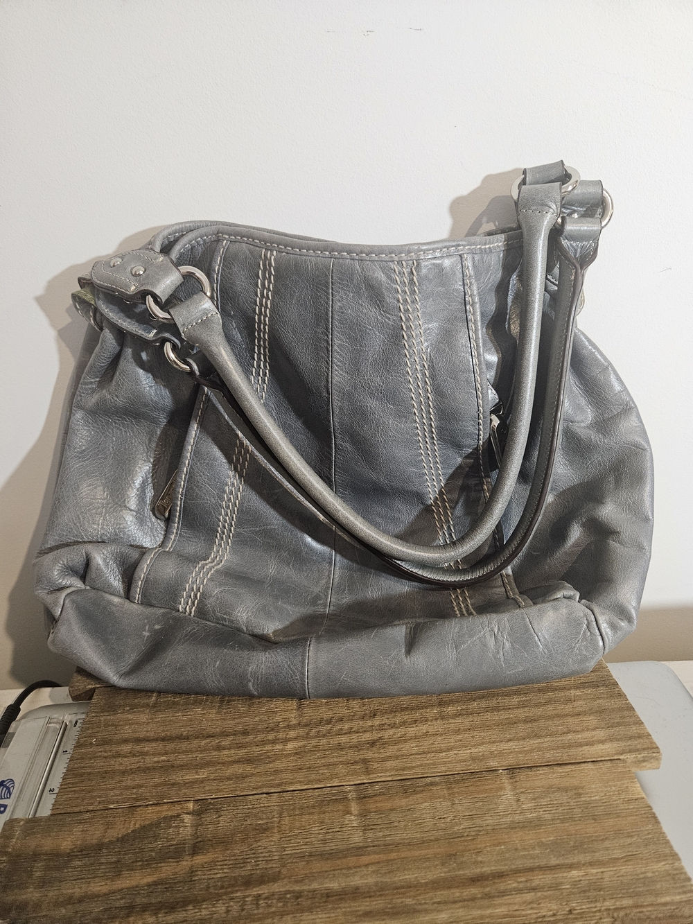 Tignanello Classic Gray Women's Shoulder Bag Hobo Style Zipper Pockets